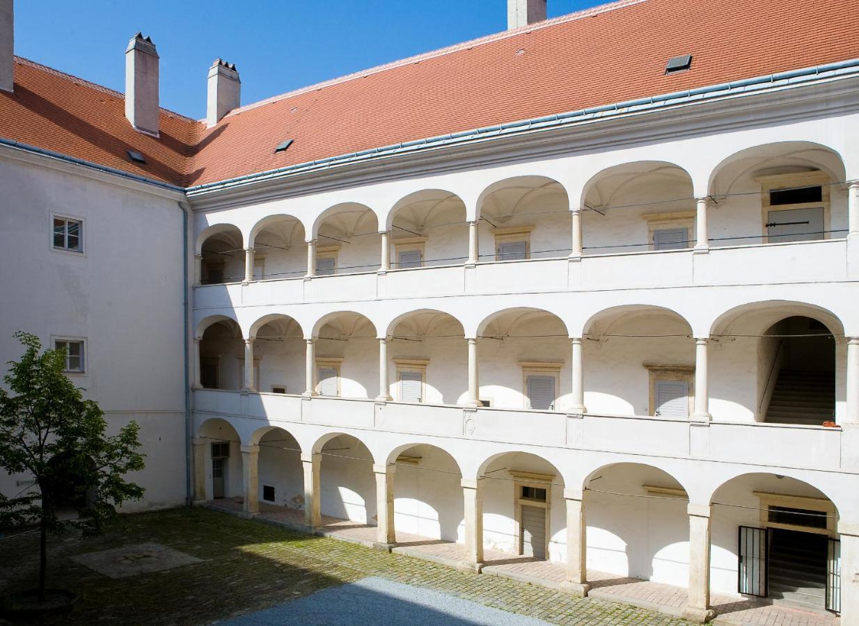 Kunsthaus Horn Hotel Buitenkant foto